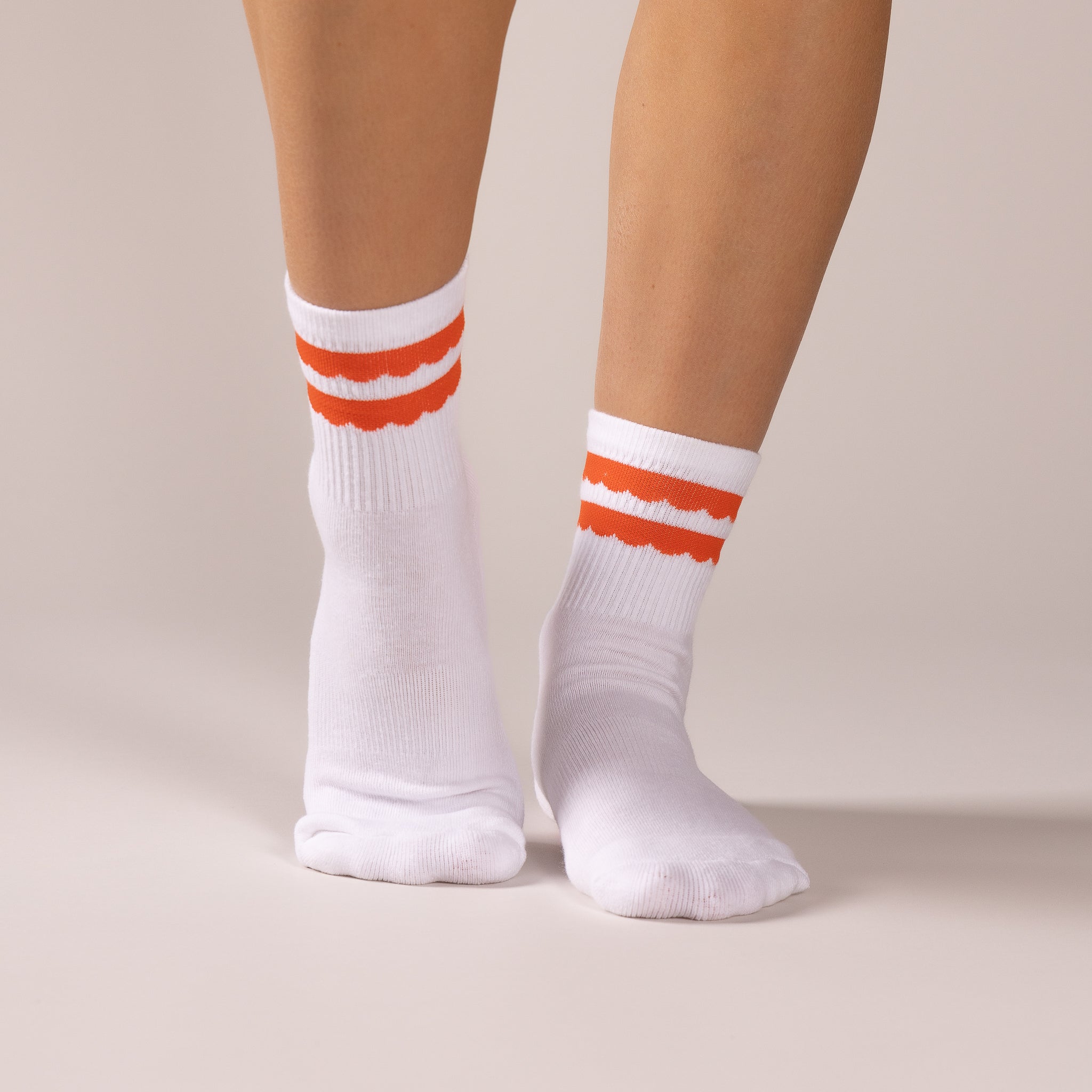 White Athletic Crew Sock w/ Orange Scallops