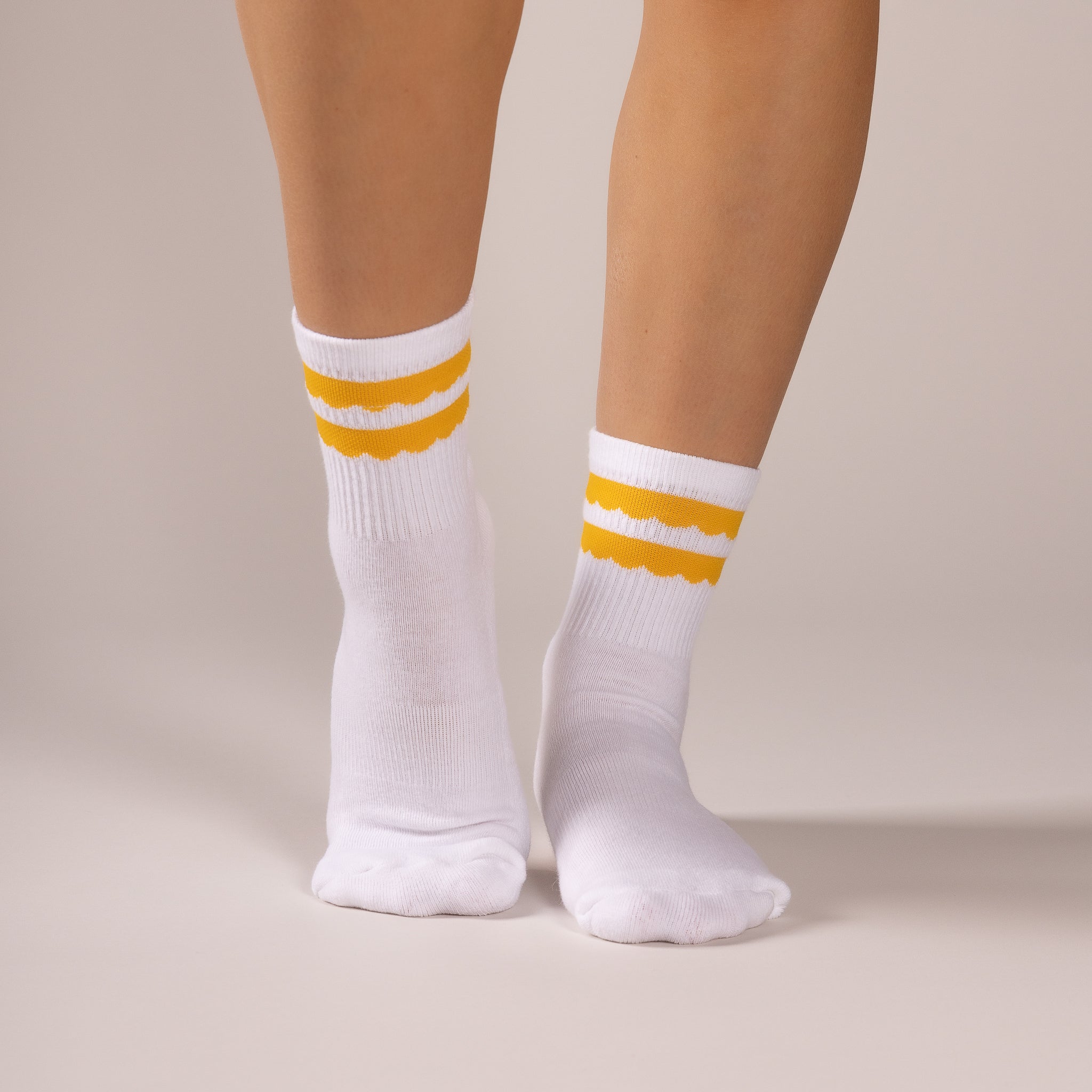 White Athletic Crew Sock w/ Gold Scallops